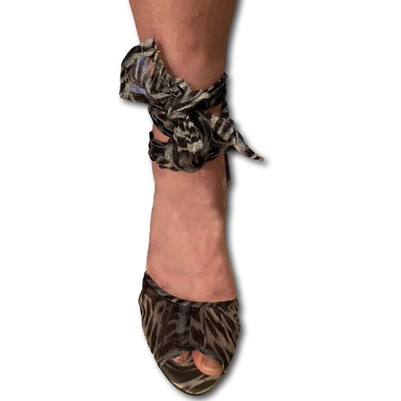 Nine West Zeebra Peep Toe Pumps Shoes w Sexy Bow NEW- SIZE 10 - Picture 3 of 6